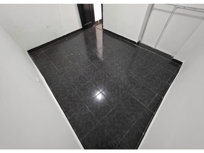 Casa de 8 alcobas en arriendo en Miraflores, Medellín, 250 m² · foto 18 de 24