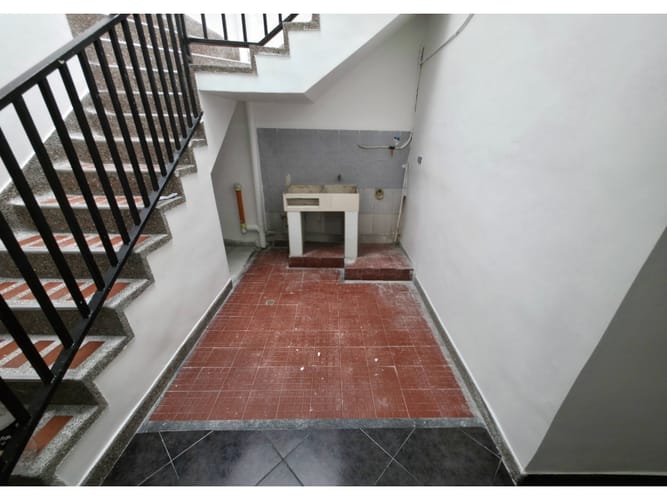 Casa de 8 alcobas en arriendo en Miraflores, Medellín, 250 m² · foto 22 de 24