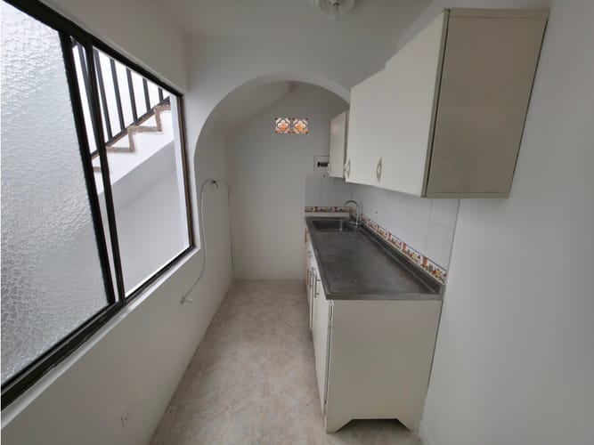 Casa de 8 alcobas en arriendo en Miraflores, Medellín, 250 m² · foto 24 de 24