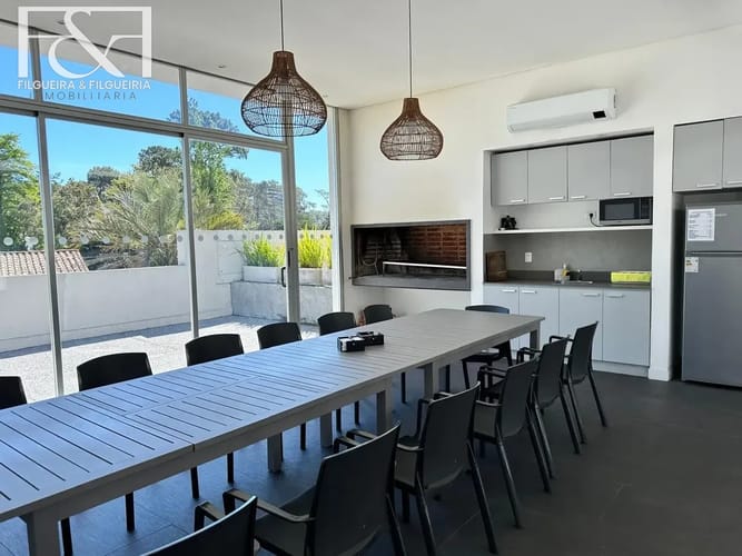 Apartamento en alquiler c/ cochera en Cantegril · Foto 3