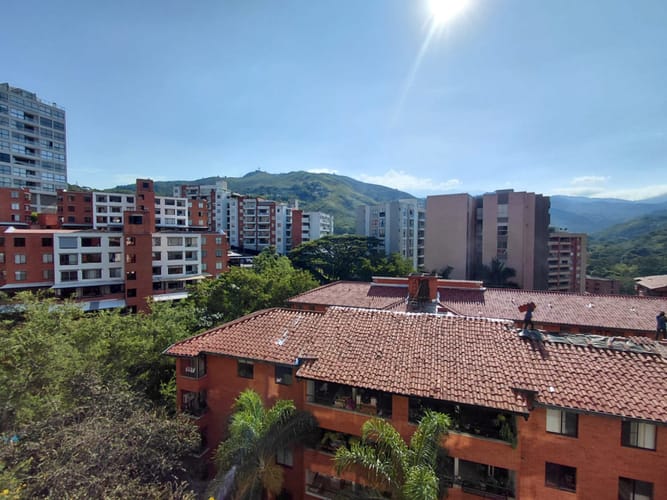 Apartamento de 3 alcobas en venta en Santa Teresita, Cali, 144 m² · foto 7 de 24