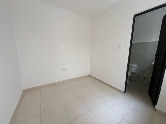 Casa de 4 alcobas en arriendo en La Magnolia, Envigado, 200 m² · foto 4 de 16