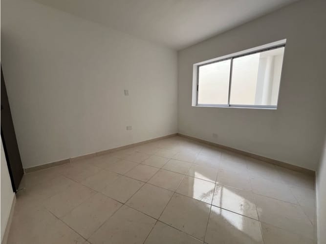 Casa de 4 alcobas en arriendo en La Magnolia, Envigado, 200 m² · foto 8 de 16