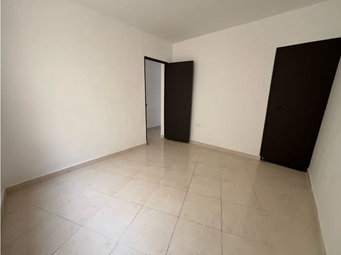 Casa de 4 alcobas en arriendo en La Magnolia, Envigado, 200 m² · foto 9 de 16