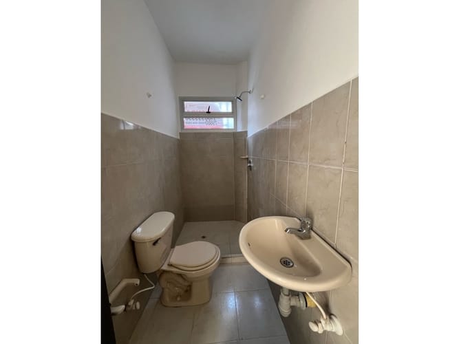 Casa de 4 alcobas en arriendo en La Magnolia, Envigado, 200 m² · foto 10 de 16