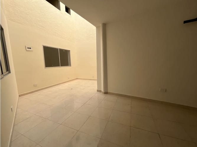 Casa de 4 alcobas en arriendo en La Magnolia, Envigado, 200 m² · foto 15 de 16