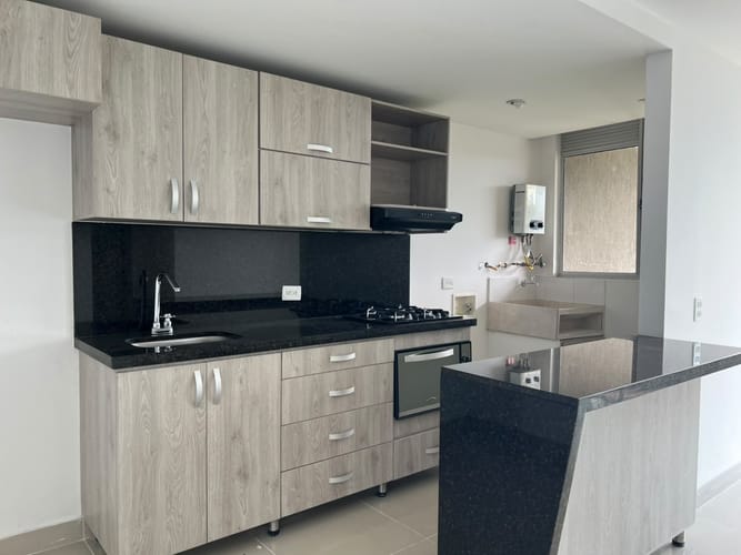 Apartamento de 3 alcobas en venta en Las Antillas, Envigado, 70 m² · foto 4 de 15