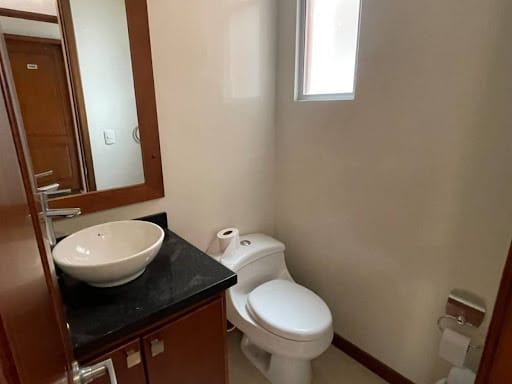 Apartamento de 1 alcoba en venta en Santa Barbara Central, Bogotá, 65 m² · foto 3 de 23