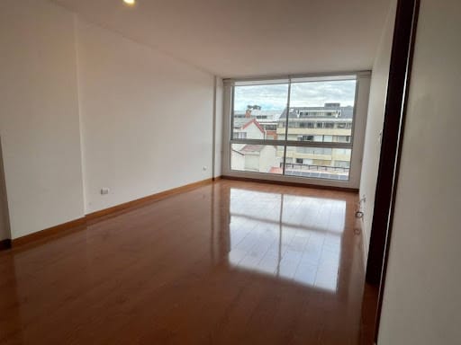 Apartamento de 1 alcoba en venta en Santa Barbara Central, Bogotá, 65 m² · foto 11 de 23