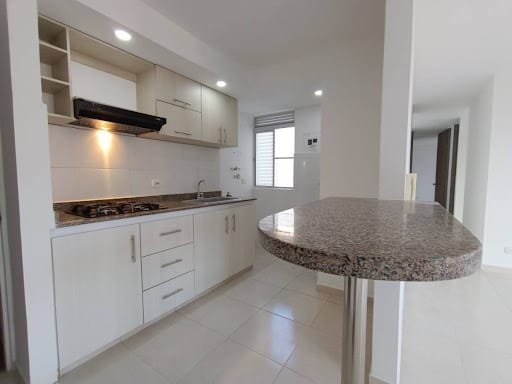 Apartamento de 3 alcobas en arriendo en Cr. Los Naranjos, Jamundí, 67 m² · foto 5 de 21