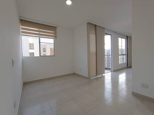 Apartamento de 3 alcobas en arriendo en Cr. Los Naranjos, Jamundí, 67 m² · foto 9 de 21