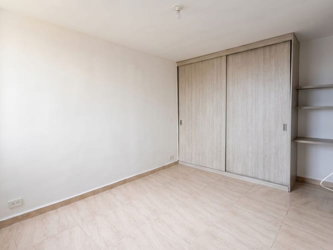 Apartamento de 2 alcobas en venta en La Bermejala, La Estrella, 51 m² · foto 6 de 19