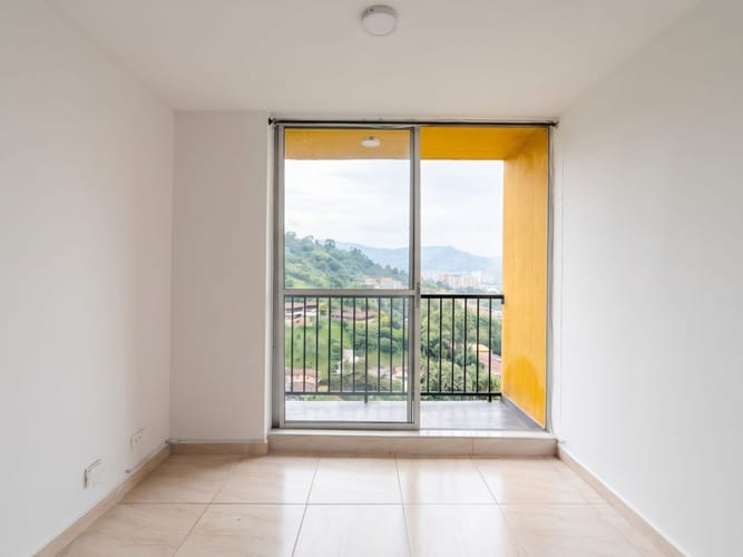 Apartamento de 2 alcobas en venta en La Bermejala, La Estrella, 51 m² · foto 2 de 19
