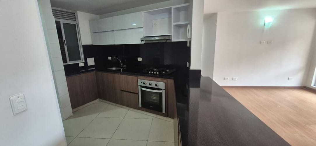 Apartamento de 3 alcobas en arriendo en Santa Teresa, Bogotá, 88 m² · foto 10 de 24