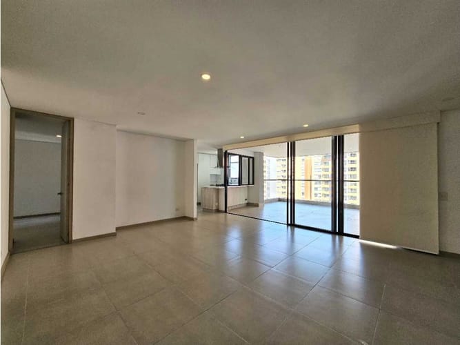 Apartamento de 3 alcobas en venta en Loma De Las Brujas, Envigado, 147 m² · foto 1 de 24