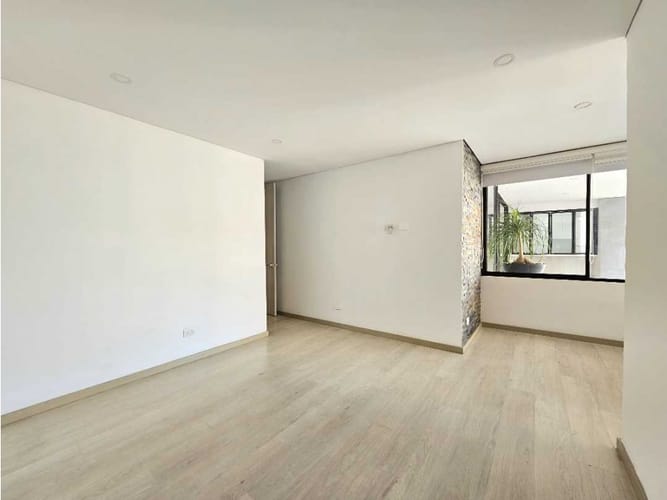 Apartamento de 3 alcobas en venta en Loma De Las Brujas, Envigado, 147 m² · foto 6 de 24