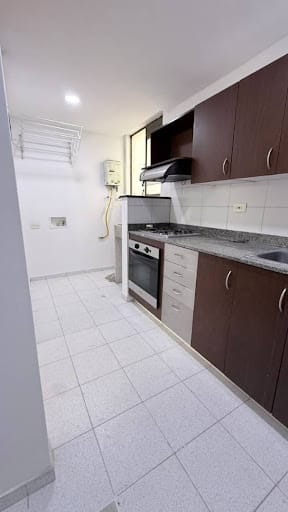 Apartamento de 2 alcobas en arriendo en Las Palmas, Medellín, 70 m² · foto 8 de 13