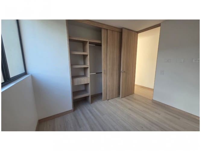 Apartamento de 3 alcobas en venta en La Floresta, Medellín, 89 m² · foto 7 de 20