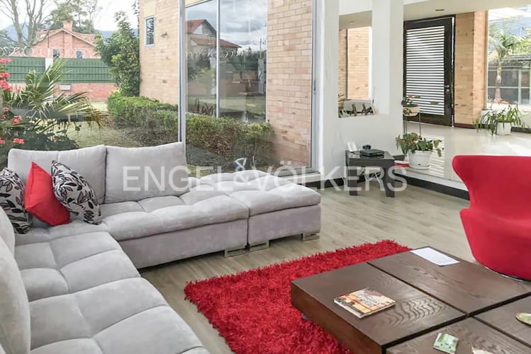 Casa de 4 alcobas en venta en Vereda La Balsa, Chía, 360 m² · foto 2 de 12