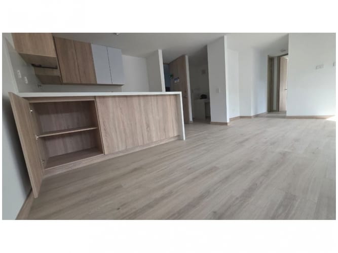 Apartamento de 2 alcobas en venta en La Floresta, Medellín, 73 m² · foto 4 de 21