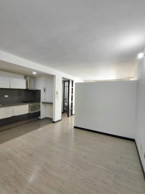 Apartaestudio en arriendo en Chapinero, Bogotá, 37 m² · foto 3 de 24