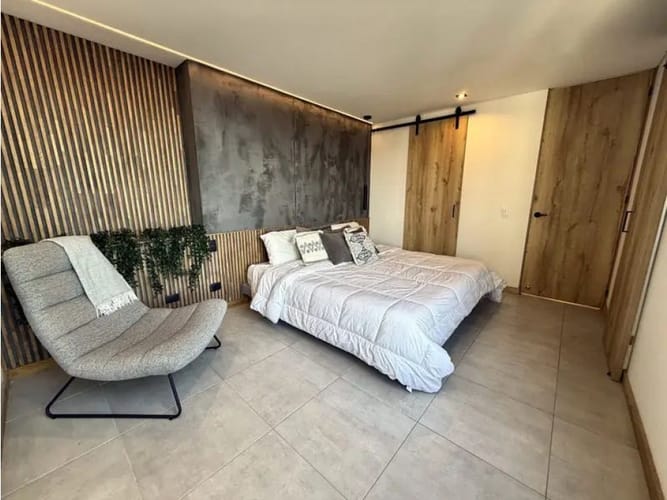 Apartamento de 3 alcobas en venta en Montessori, Envigado, 212 m² · foto 13 de 24
