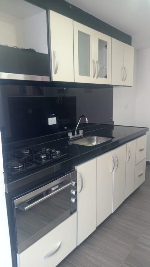 Apartamento de 3 alcobas en venta en San Luis, Soacha, 63 m² · foto 4 de 14