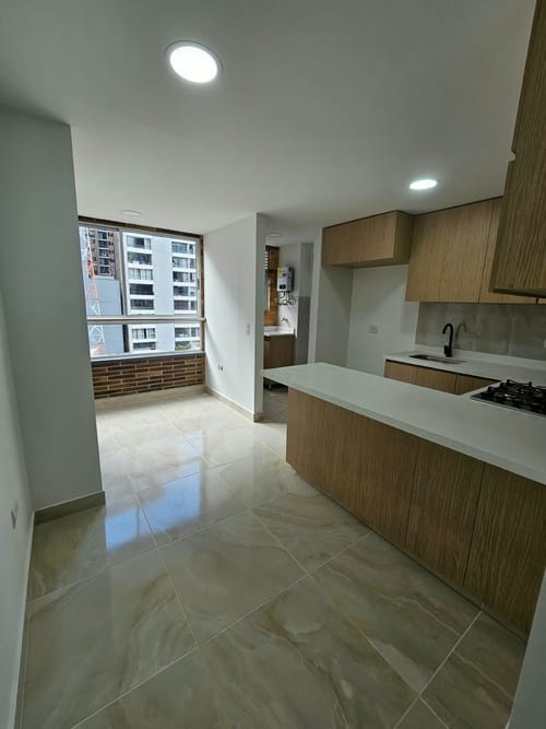 Apartamento de 2 alcobas en venta en Monteazul, Sabaneta, 47 m² · foto 2 de 15