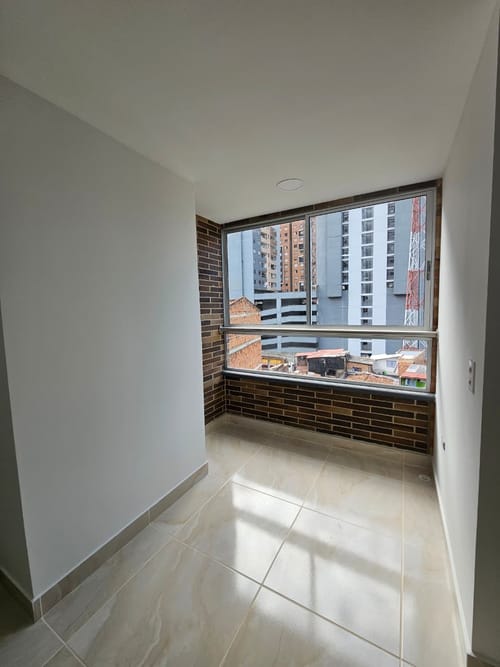 Apartamento de 2 alcobas en venta en Monteazul, Sabaneta, 47 m² · foto 3 de 15
