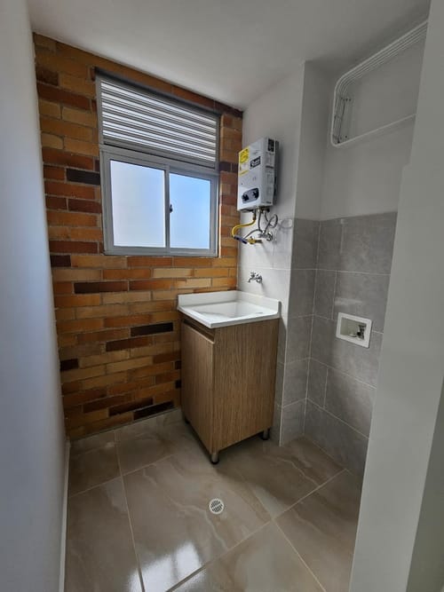 Apartamento de 2 alcobas en venta en Monteazul, Sabaneta, 47 m² · foto 6 de 15