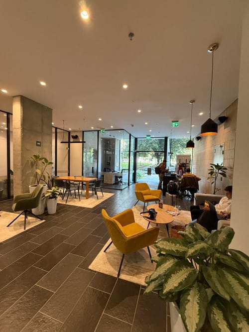 Apartaestudio en venta en Chicó Reservado, Bogotá, 23 m² · foto 8 de 9