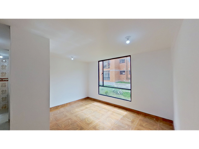 Apartamento de 2 alcobas en venta en Centro Usme, Bogotá, 38 m² · foto 2 de 14