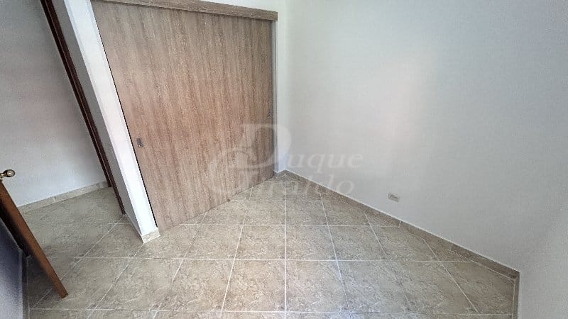 Apartamento de 3 alcobas en arriendo en La Inmaculada, Envigado, 75 m² · foto 6 de 11