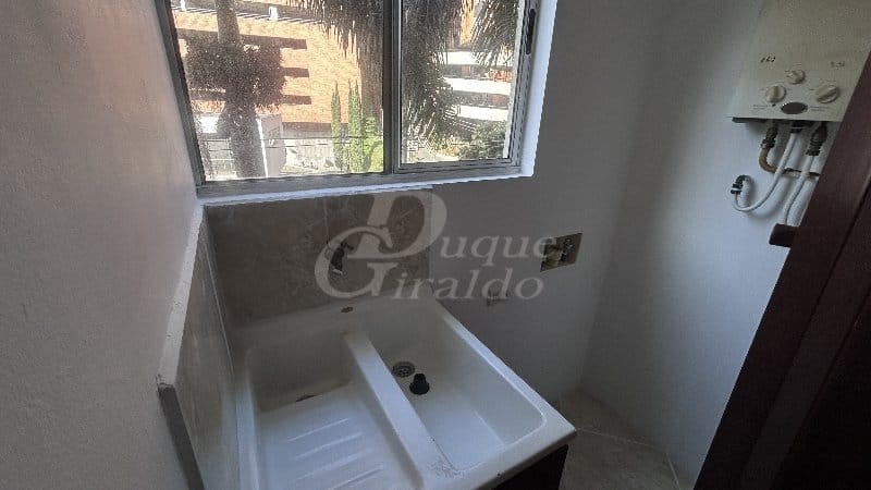 Apartamento de 3 alcobas en arriendo en La Inmaculada, Envigado, 75 m² · foto 8 de 11
