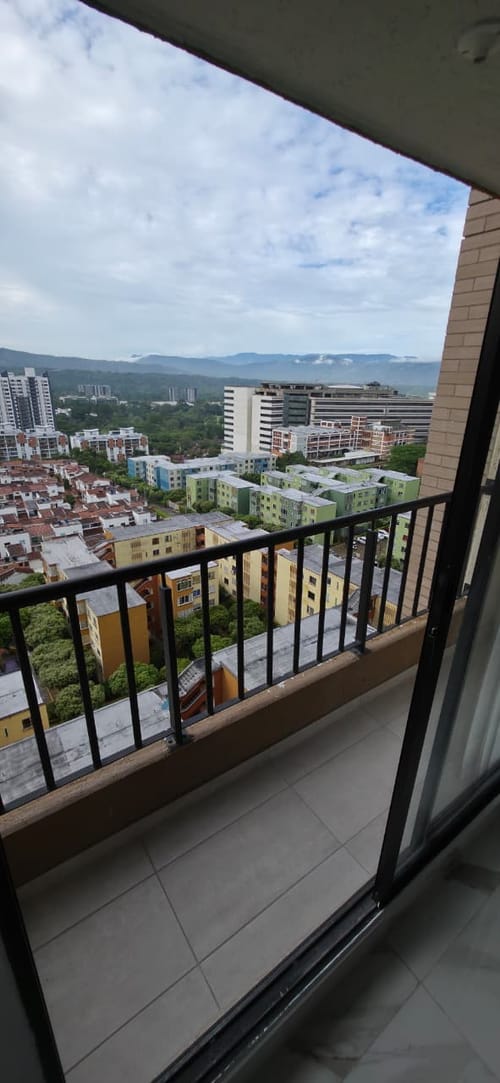 Apartamento de 2 alcobas en arriendo en Cañaveral, Floridablanca, 55 m² · foto 12 de 17