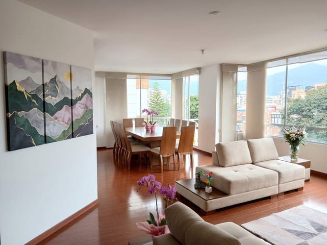 Apartamento de 3 alcobas en venta en La Calleja, Bogotá, 166 m² · foto 2 de 20