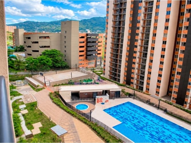 Apartamento de 2 alcobas en venta en La Navarra, Bello, 54 m² · foto 21 de 21