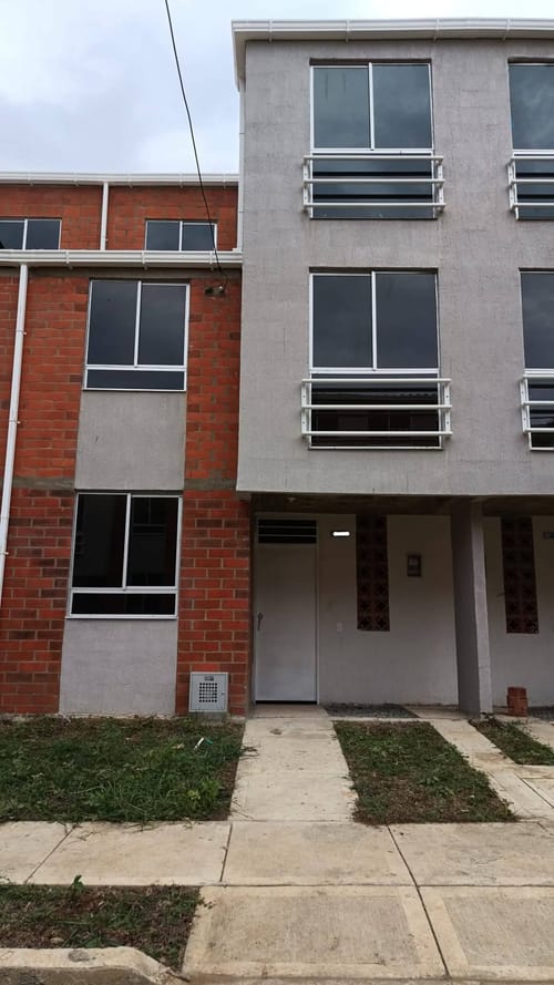Casa de 3 alcobas en venta en Rincón De Zaragoza, Jamundí, 73 m² · foto 2 de 9