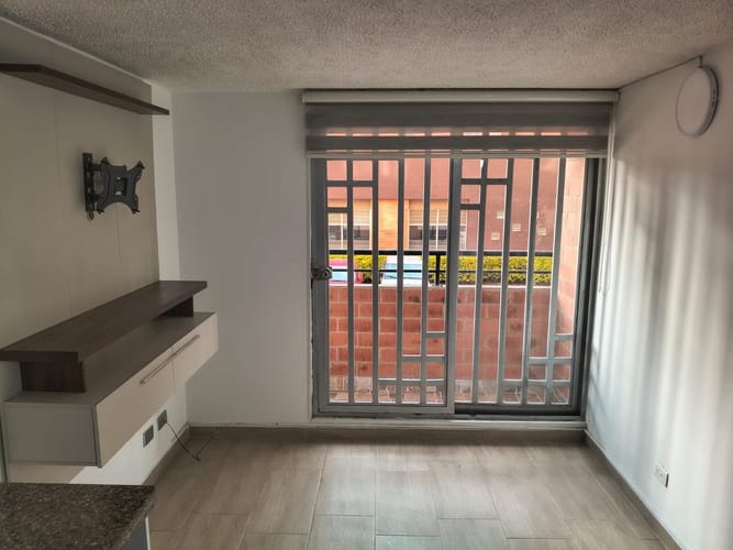 Apartamento de 3 alcobas en venta en Conjunto Residencial Boreal, Madrid, 54 m² · foto 2 de 24