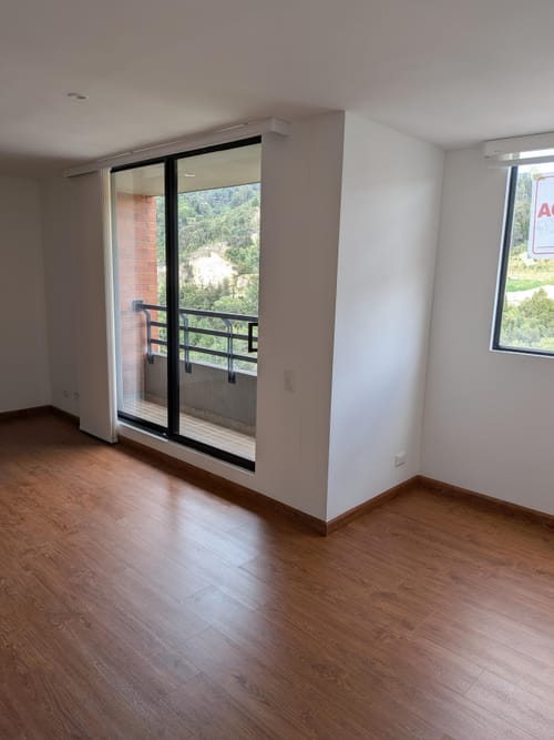 Apartamento de 2 alcobas en arriendo en El Redil, Bogotá, 61 m² · foto 3 de 12