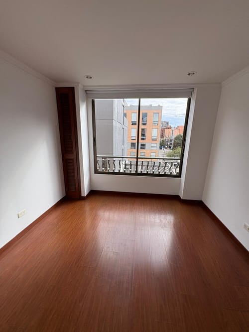 Apartaestudio en arriendo en Chapinero Alto, Bogotá, 32 m² · foto 3 de 9