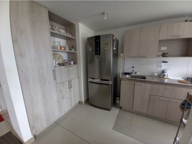 Apartaestudio en venta en El Carmelo Ii, Sabaneta, 83 m² · foto 3 de 10
