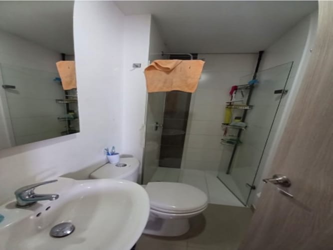 Apartaestudio en venta en El Carmelo Ii, Sabaneta, 83 m² · foto 5 de 10