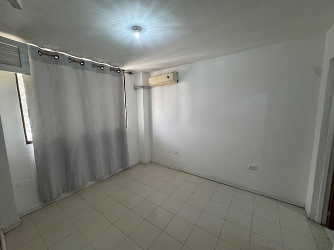Apartamento de 2 alcobas en arriendo en Centro, Santa Marta, 82 m² · foto 7 de 12
