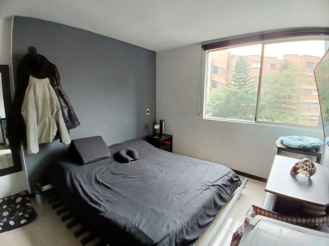 Apartamento de 2 alcobas en venta en Loma De Los Bernal, Medellín, 63 m² · foto 9 de 15