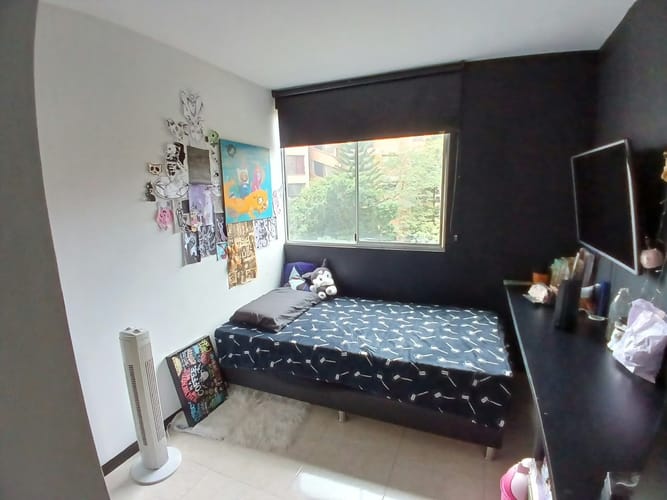 Apartamento de 2 alcobas en venta en Loma De Los Bernal, Medellín, 63 m² · foto 13 de 15