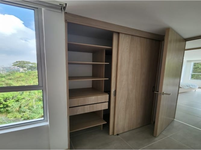 Apartamento de 3 alcobas en venta en El Chingui, Envigado, 94 m² · foto 3 de 16