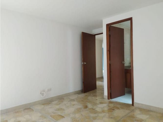 Apartamento de 4 alcobas en venta en Zuñiga, Medellín, 130 m² · foto 5 de 13