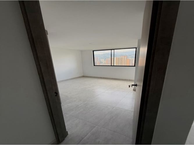 Apartaestudio en venta en Cañaveralejo, Envigado, 46 m² · foto 5 de 8
