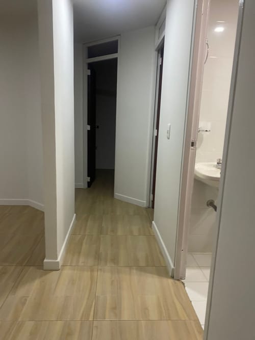 Apartamento de 2 alcobas en arriendo en Lago Timiza, Bogotá, 48 m² · foto 4 de 10